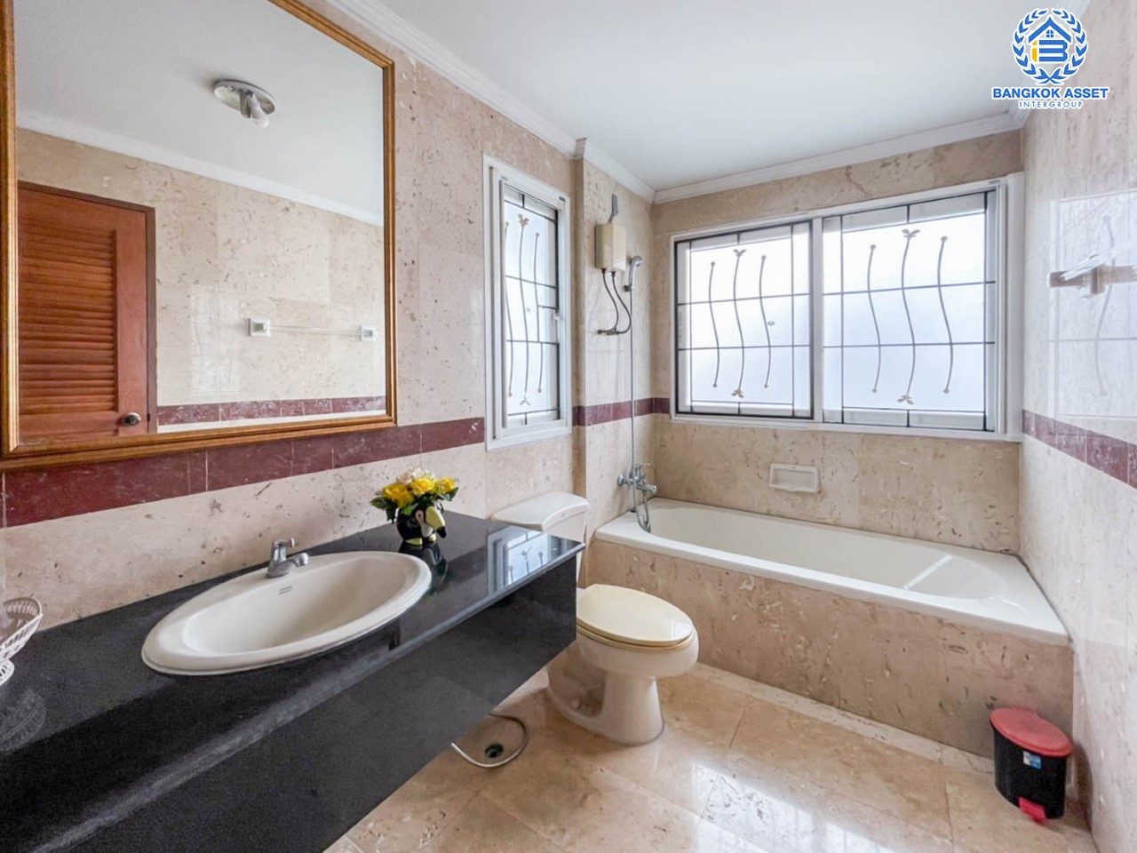 *****บ้านเดี่ยวมือสอง ม.ศุภาลัย ออคิดปาร์ค สุขาภิบาล5  เนื้อที่ 67 ตร.ว. ฟังก์ชัน 3 ห้องนอน 2 ห้องน้ำ จอดรถได้ 2 คัน บนทำเลเชื่อมต่อหลายเส้นทาง ถ.รามอินทรา ถ.สายไหม และถ.พหลโยธิน ใกล้สนามบินดอนเมือง ทางด่วน "รามอินทรา" และรถไฟฟ้าสายสีเขียว "สถานีสายหยุด"